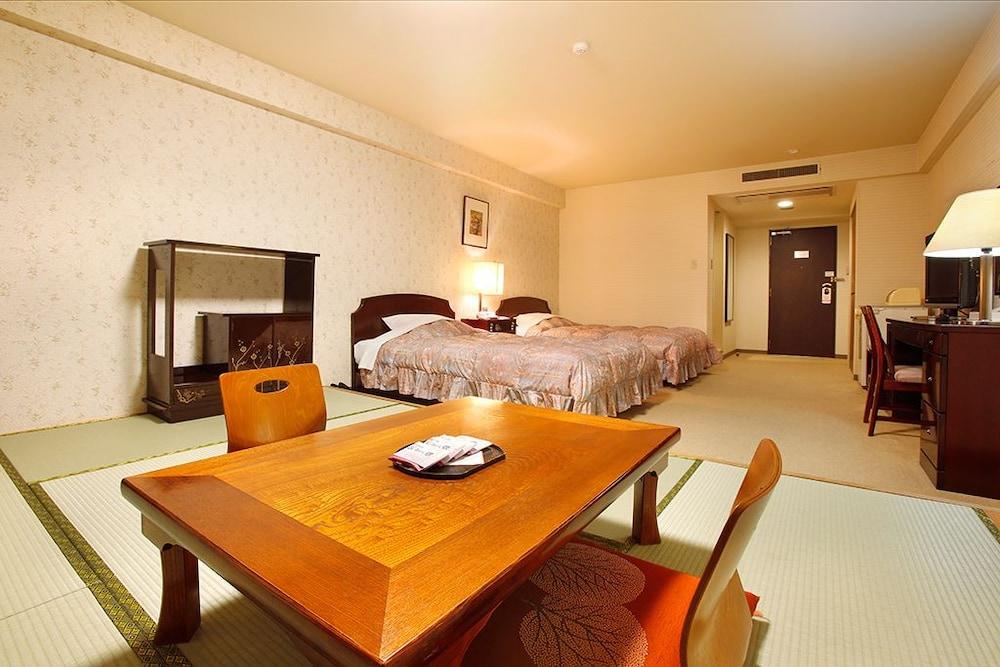 Royal Hotel Noto Shika Extérieur photo